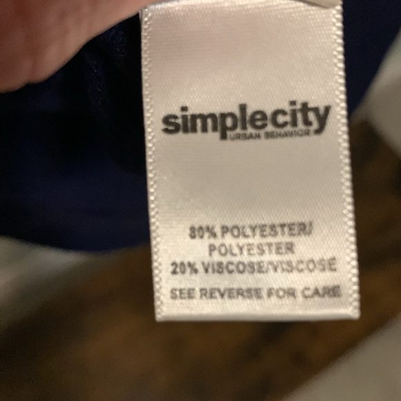 Urban Behaviour Purple Sheer Tank Top, Size M - Picture 4 of 4